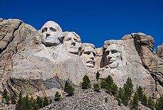 238px-Mount_Rushmore_detail_view_%28100MP%29.jpg
